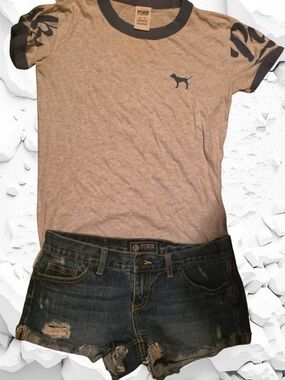 PINK Victoria's Secret Tan Ringer Tee & Dark Denim Cutoff Shorts